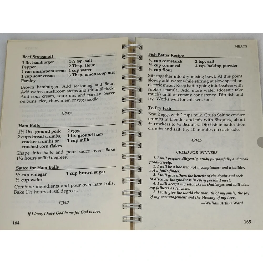 Cookbook Our Favorite Recipes Lowell Connie Lundstrom 1982‎ Christian👀📸SEE📸
